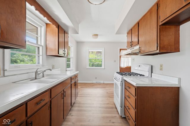 7436 E 50th Street, Indianapolis, IN 46226