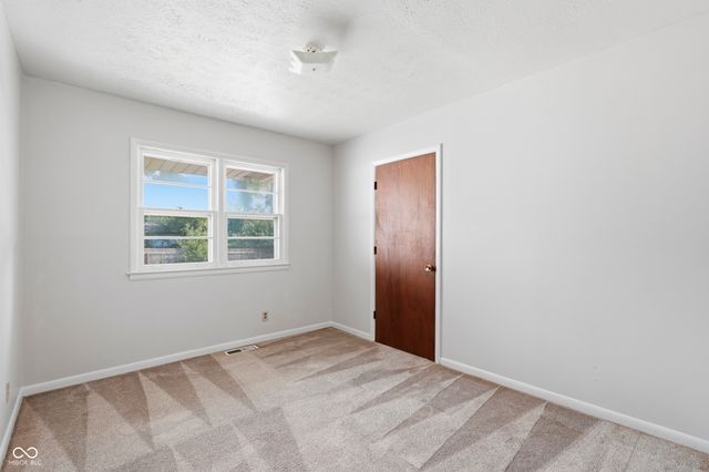 7436 E 50th Street, Indianapolis, IN 46226