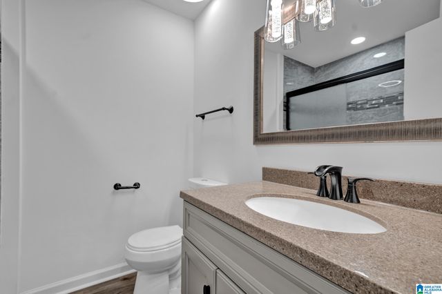 825 SEVEN SPRINGS DRIVE, Birmingham, AL 35215