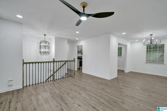 825 SEVEN SPRINGS DRIVE, Birmingham, AL 35215