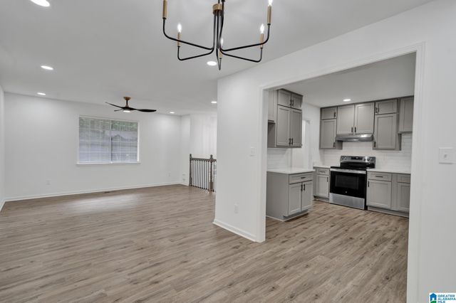 825 SEVEN SPRINGS DRIVE, Birmingham, AL 35215
