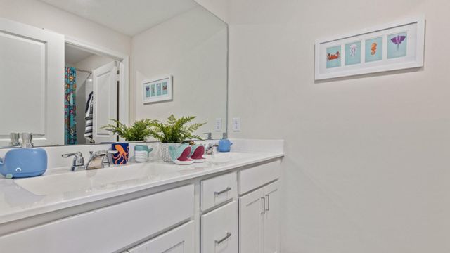 1997 Fuchsia Place NW, Palm Bay, FL 32907
