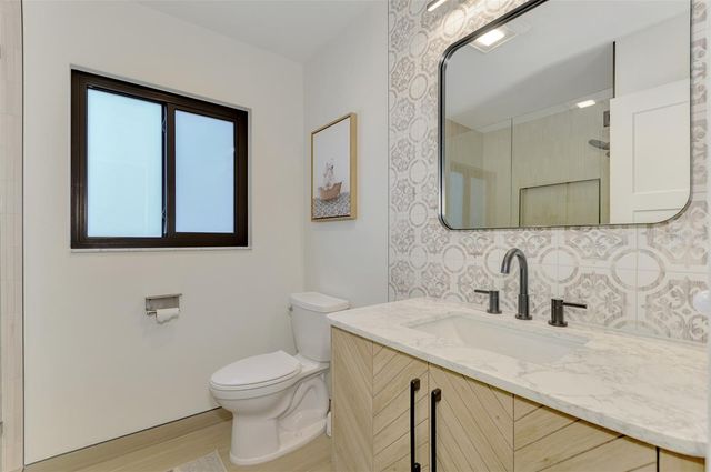 2120 CRAFT LANE, Sarasota, FL 34239
