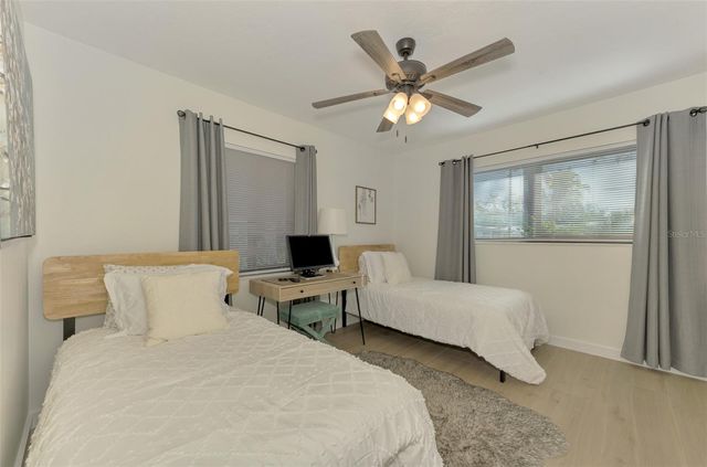 2120 CRAFT LANE, Sarasota, FL 34239