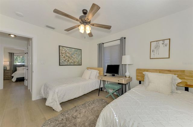 2120 CRAFT LANE, Sarasota, FL 34239
