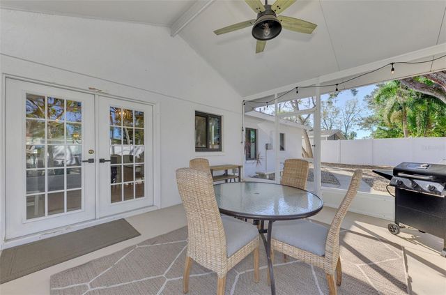 2120 CRAFT LANE, Sarasota, FL 34239