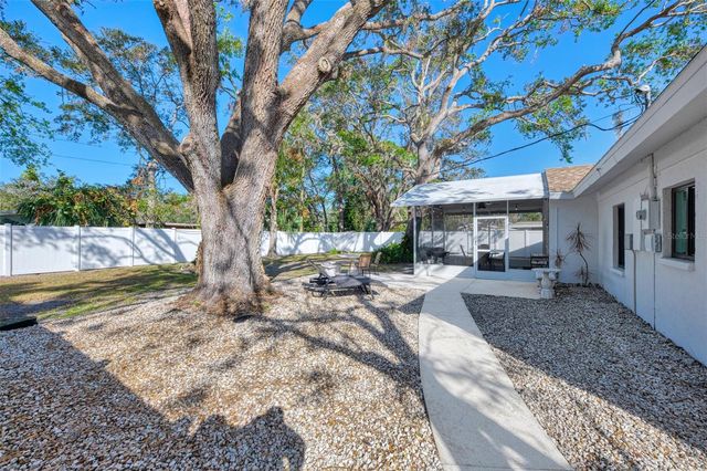 2120 CRAFT LANE, Sarasota, FL 34239