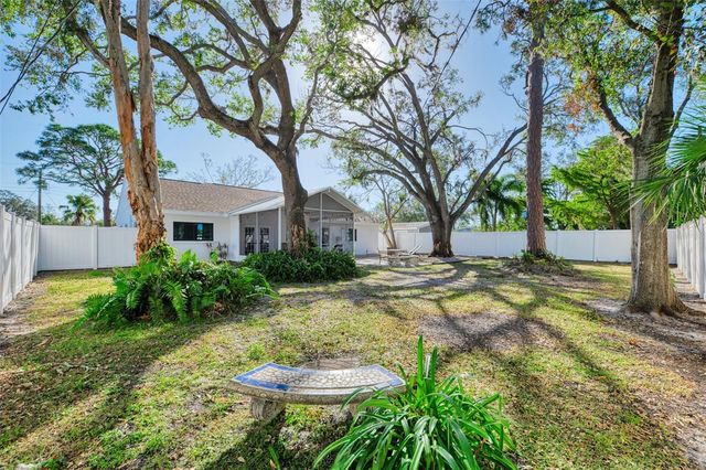 2120 CRAFT LANE, Sarasota, FL 34239