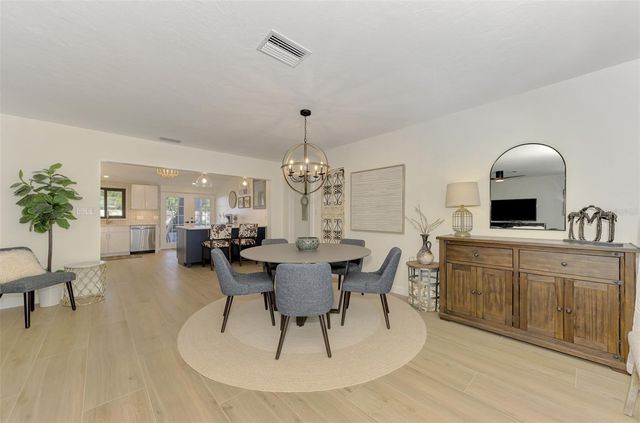 2120 CRAFT LANE, Sarasota, FL 34239