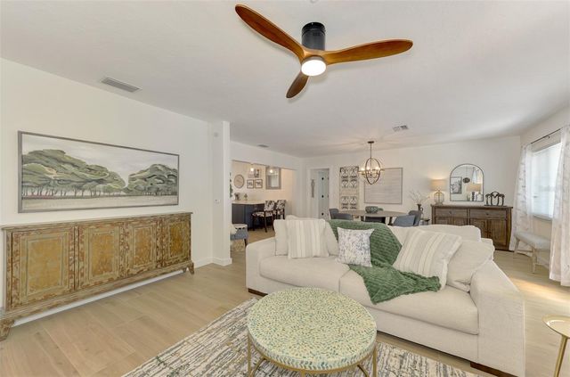 2120 CRAFT LANE, Sarasota, FL 34239
