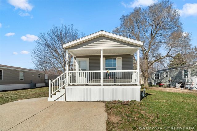 14257 Bogie Lane, West Olive, MI 49460