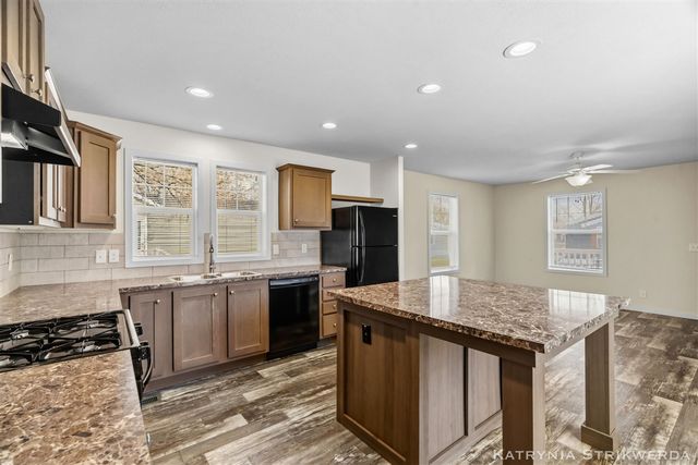 14257 Bogie Lane, West Olive, MI 49460