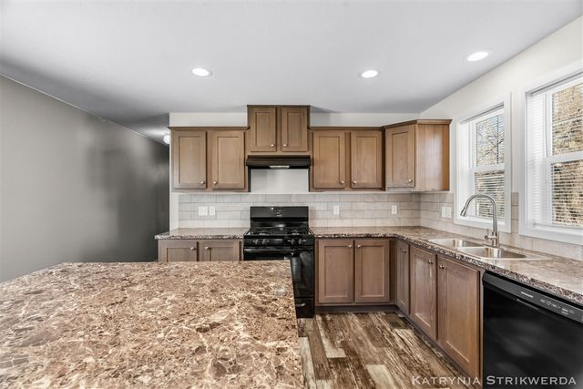 14257 Bogie Lane, West Olive, MI 49460