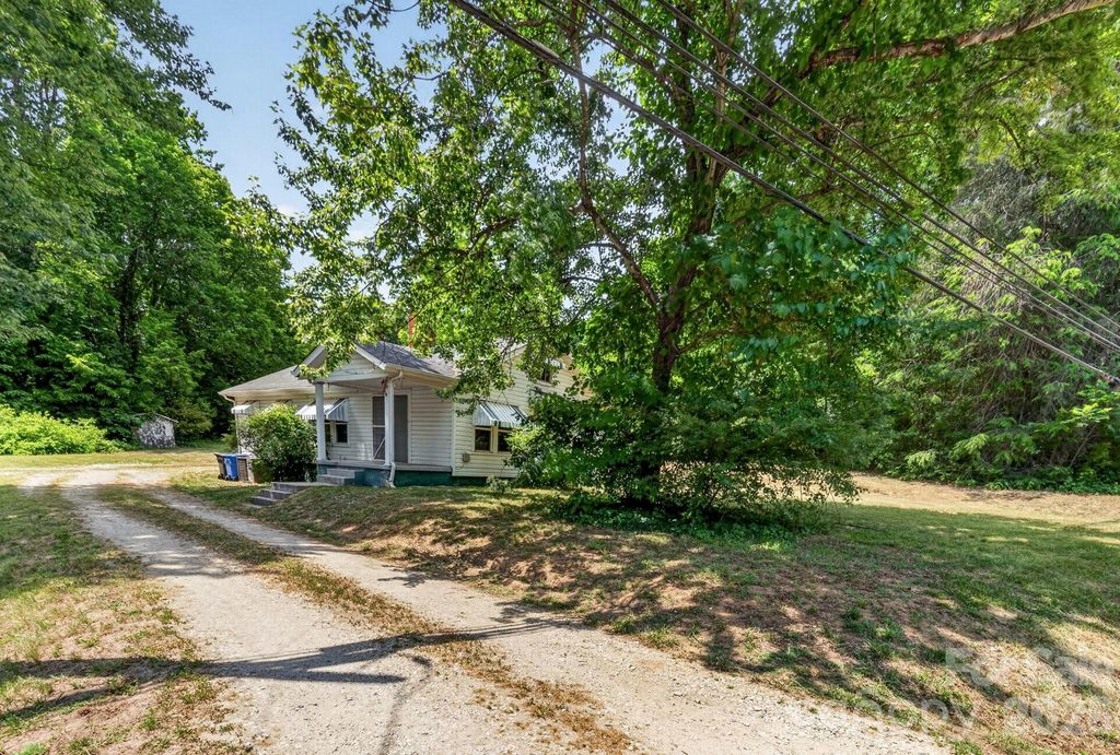 540 W Park Avenue, Mooresville, NC 28115