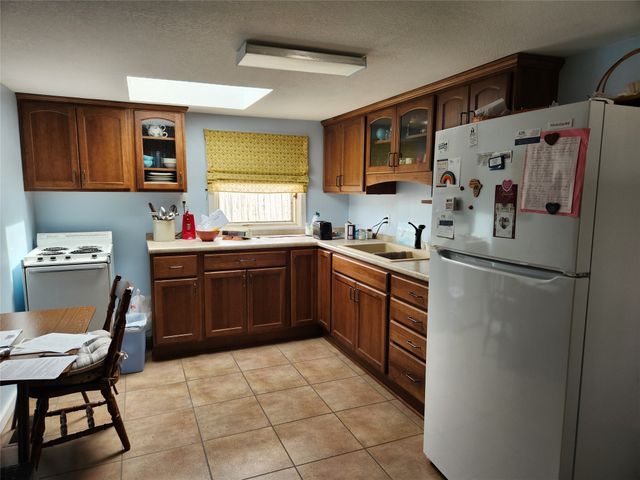 108 Prairie Street, Pella, IA 50219