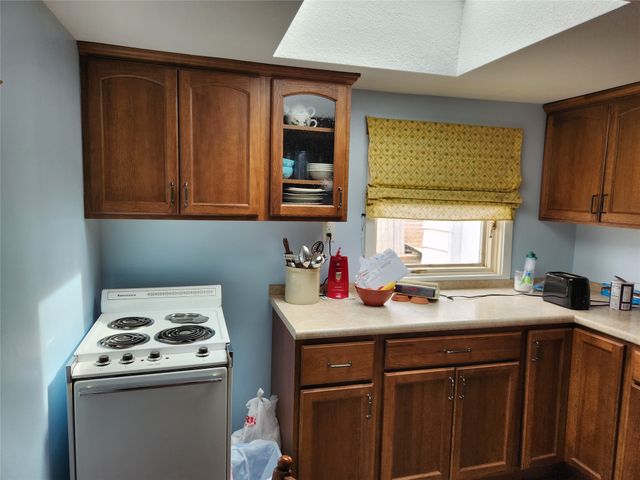 108 Prairie Street, Pella, IA 50219