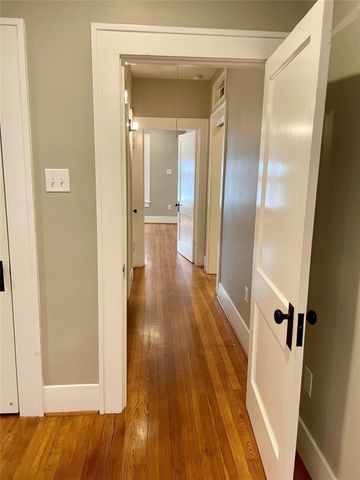 1039 Robbie Street, Houston, TX 77009
