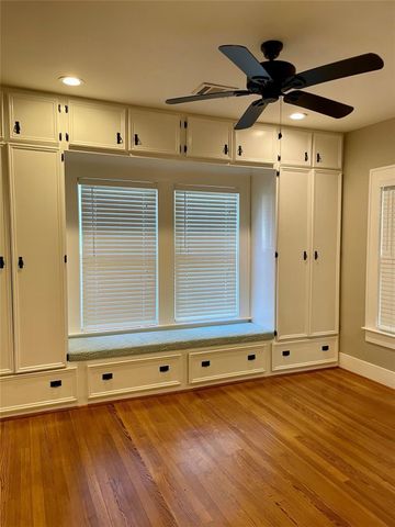 1039 Robbie Street, Houston, TX 77009