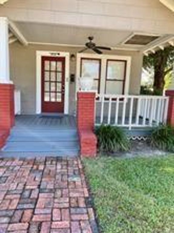 1039 Robbie Street, Houston, TX 77009
