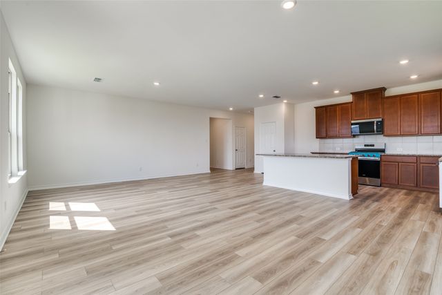 4105 Buffalo Grass Trail, Crandall, TX 75114