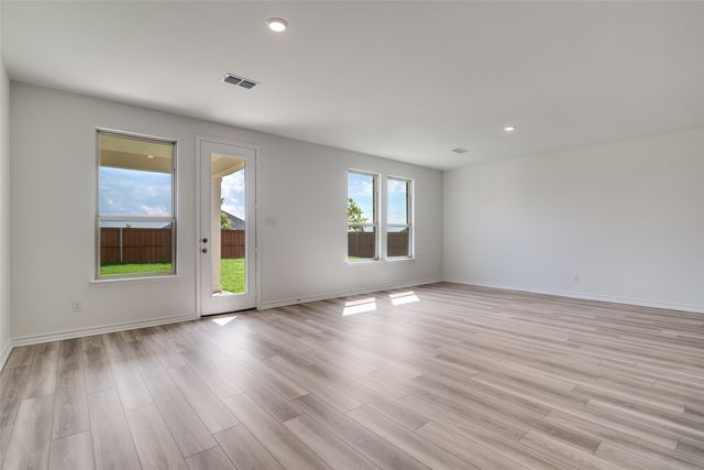4105 Buffalo Grass Trail, Crandall, TX 75114