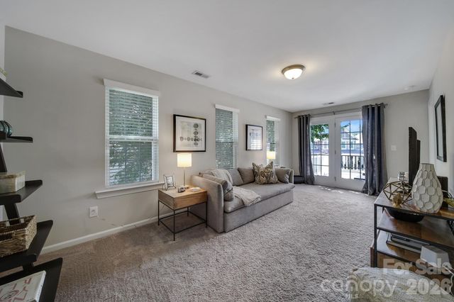6658 Berewick Commons Parkway, Charlotte, NC 28278