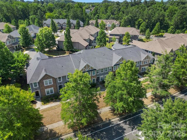6658 Berewick Commons Parkway, Charlotte, NC 28278