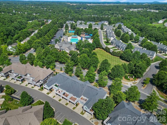 6658 Berewick Commons Parkway, Charlotte, NC 28278