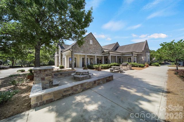 6658 Berewick Commons Parkway, Charlotte, NC 28278