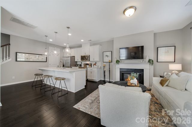 6658 Berewick Commons Parkway, Charlotte, NC 28278