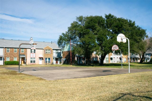 4135 Young Street, Pasadena, TX 77504