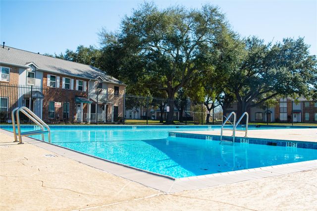 4135 Young Street, Pasadena, TX 77504