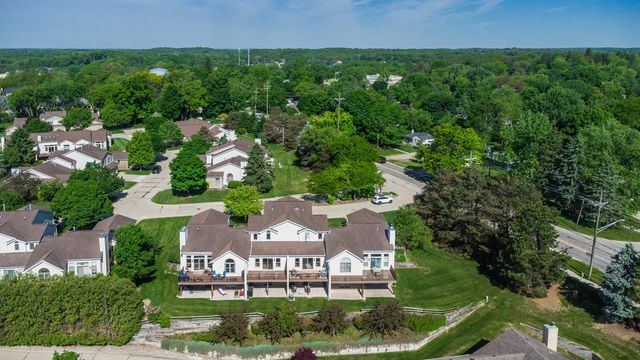 674 Summit Ridge Drive, Milford, MI 48381