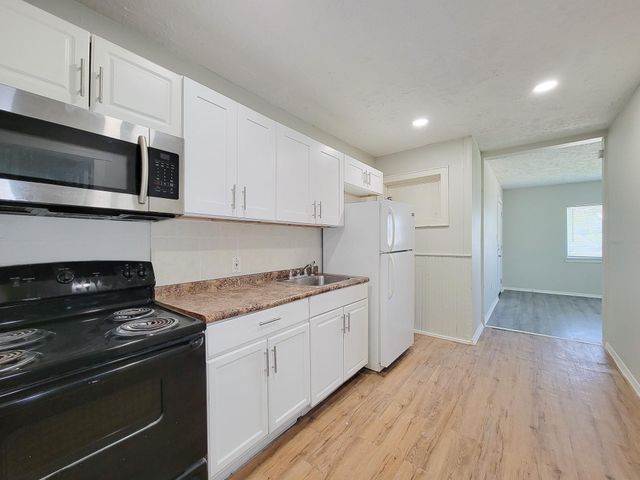 711 Avenue A 4, La Marque, TX 77568