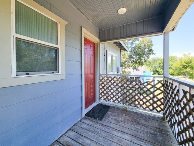 711 Avenue A 4, La Marque, TX 77568