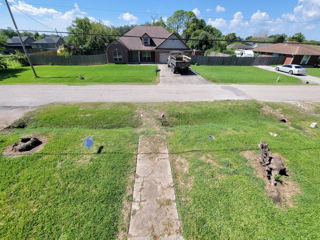 711 Avenue A 4, La Marque, TX 77568