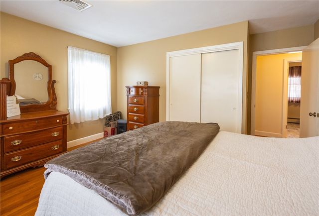 146 Edmond Drive, Warwick, RI 02886