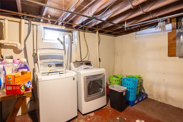 146 Edmond Drive, Warwick, RI 02886