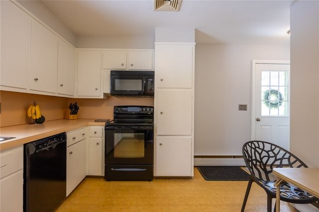 146 Edmond Drive, Warwick, RI 02886