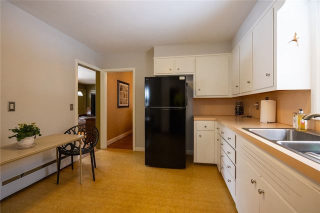 146 Edmond Drive, Warwick, RI 02886