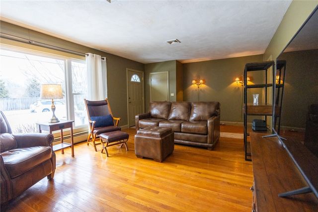 146 Edmond Drive, Warwick, RI 02886