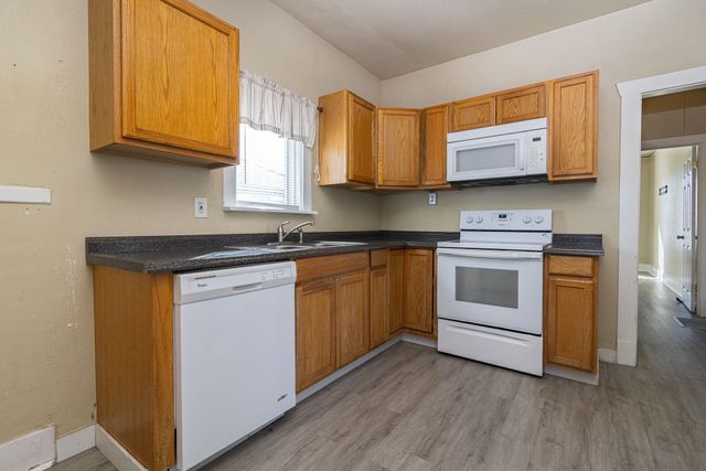 1111 E Longfellow Ave, Spokane, WA 99207