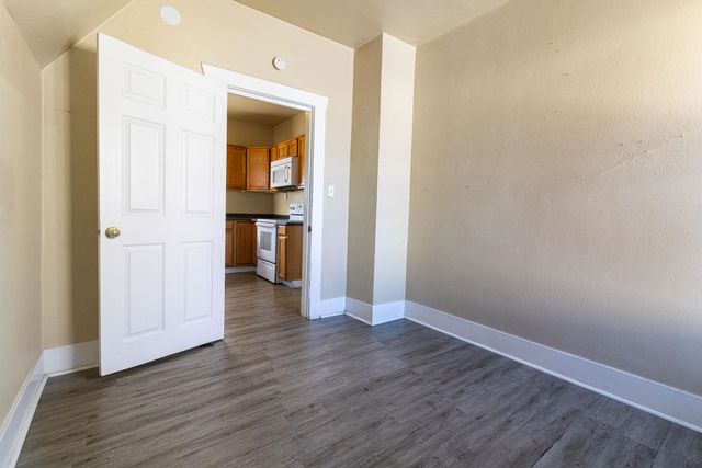 1111 E Longfellow Ave, Spokane, WA 99207