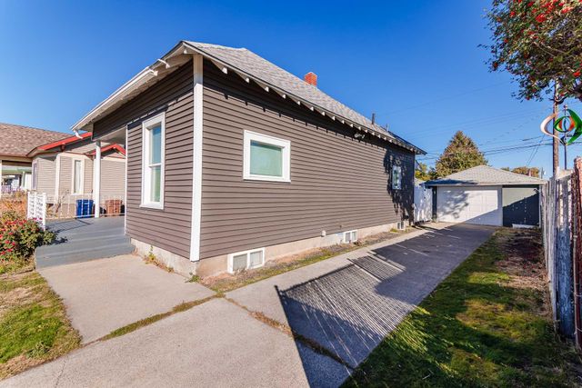 1111 E Longfellow Ave, Spokane, WA 99207