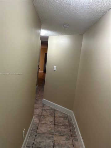 301 SW 86th Ave 102, Pembroke Pines, FL 33025