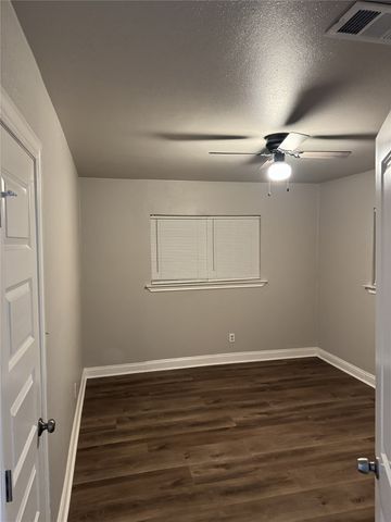 3630 Penelope Street, Dallas, TX 75210