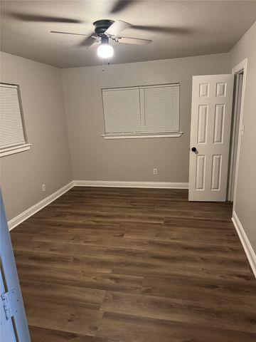 3630 Penelope Street, Dallas, TX 75210