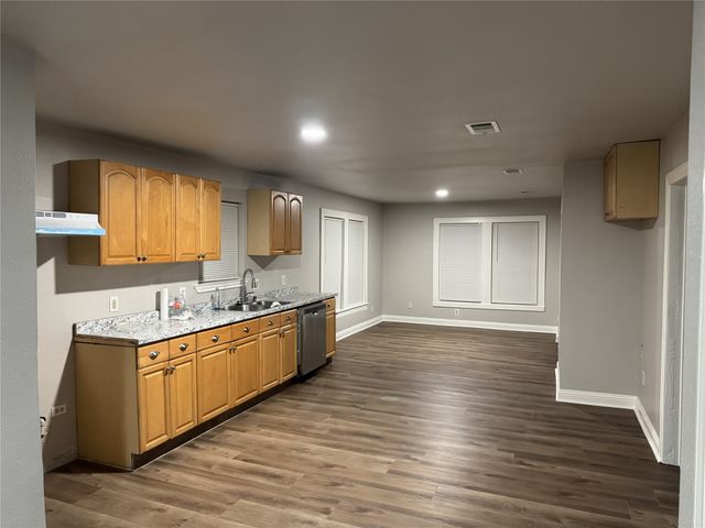 3630 Penelope Street, Dallas, TX 75210