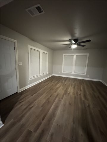 3630 Penelope Street, Dallas, TX 75210