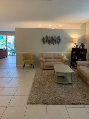 9019 Alexandra Circle, Wellington, FL 33414
